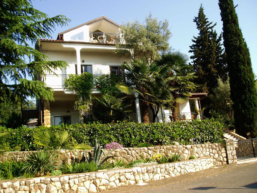 Apartments Villa Elizabet Malinska Exterior foto